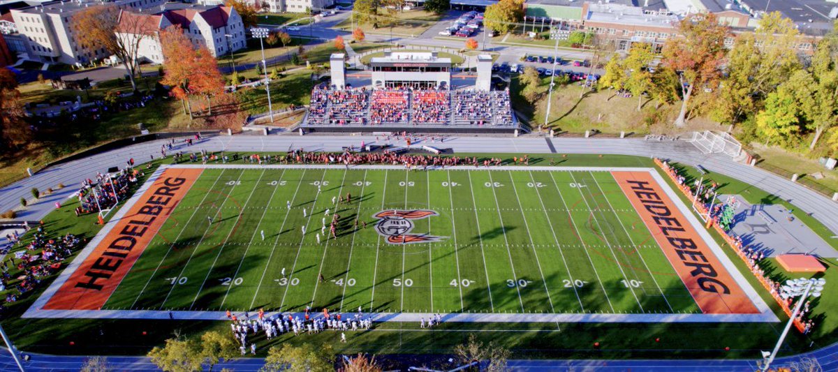 Blessed to receive my 4th offer from Heidelberg University🧡🖤 <a href="/Coach_Donaldson/">Scott Donaldson</a> <a href="/CoachJakubcin/">Branden Jakubcin</a> <a href="/BergFootball/">Heidelberg Football</a>