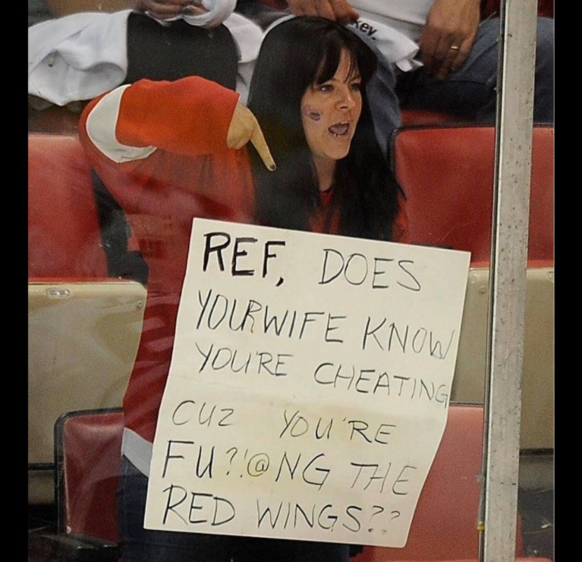 HonoluluBlues_'s tweet image. FUCK THE REFS #LGRW