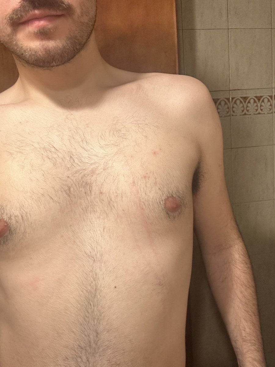 wachichris's tweet image. bañar a lolita en cuero tuvo sus consecuencias 🙃 #dramatica