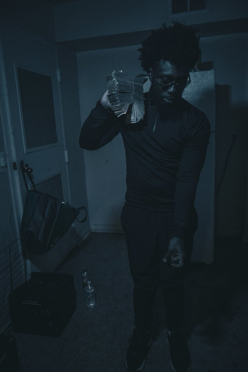 BIG 37 😈 (@hank37th) on Twitter photo 