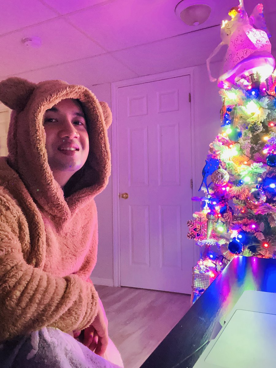 rozz_G12's tweet image. #justhome #relaxing #metime #christmasfeels #christmastree #chillvibes  #pasko #mabuhay kakamiss ang himig ng pasko sa Pinas