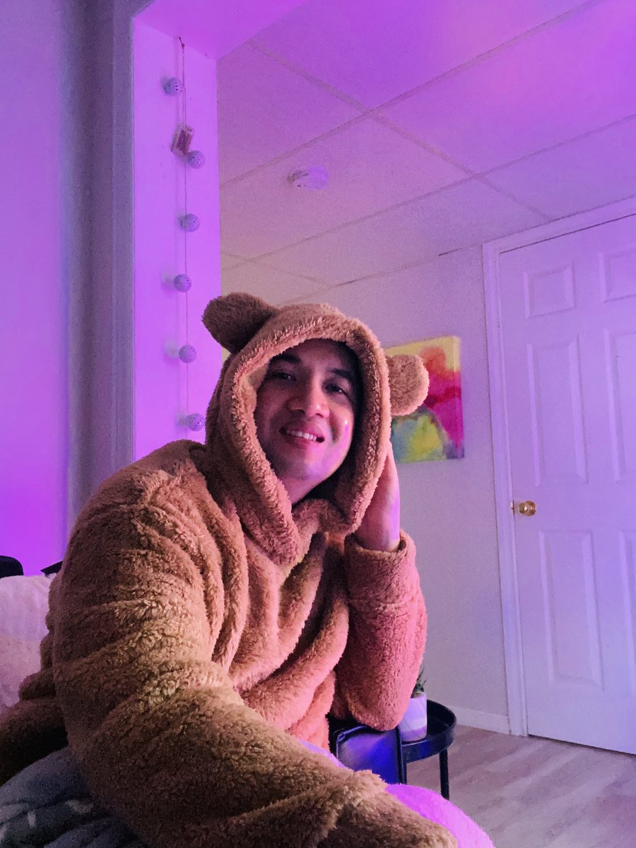 rozz_G12's tweet image. #justhome #relaxing #metime #christmasfeels #christmastree #chillvibes  #pasko #mabuhay kakamiss ang himig ng pasko sa Pinas