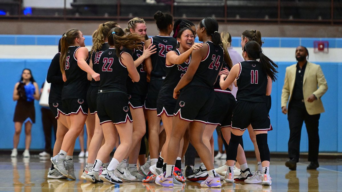 A 6-for-6 performance by Angie Choi at the free throw line during the final 45 seconds of regulation helped @mitwbball defeat No. 8/9 Tufts, 66-63, on Wednesday night! #RollTech --> Full Story: tinyurl.com/hy7rkz62