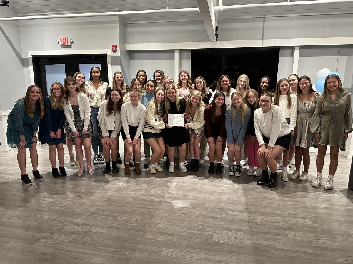 SaintJoeVB's tweet photo. @HelloGorgeousIN We were so happy to give our support to your organization and be a small part of helping you complete the amazing work that you do, with proceeds from our Dig Pink Event this October! Love St. Joe Women’s Volleyball Team! https://t.co/H3bVPHYmJH