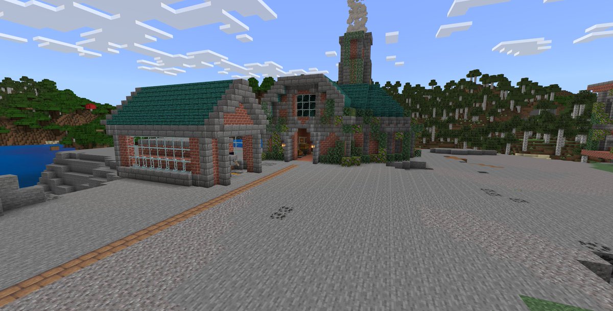 makaron7888's tweet photo. 鍛冶屋完成！
#minercaft　＃マイクラ建築　＃マインクラフト https://t.co/89urvr8229