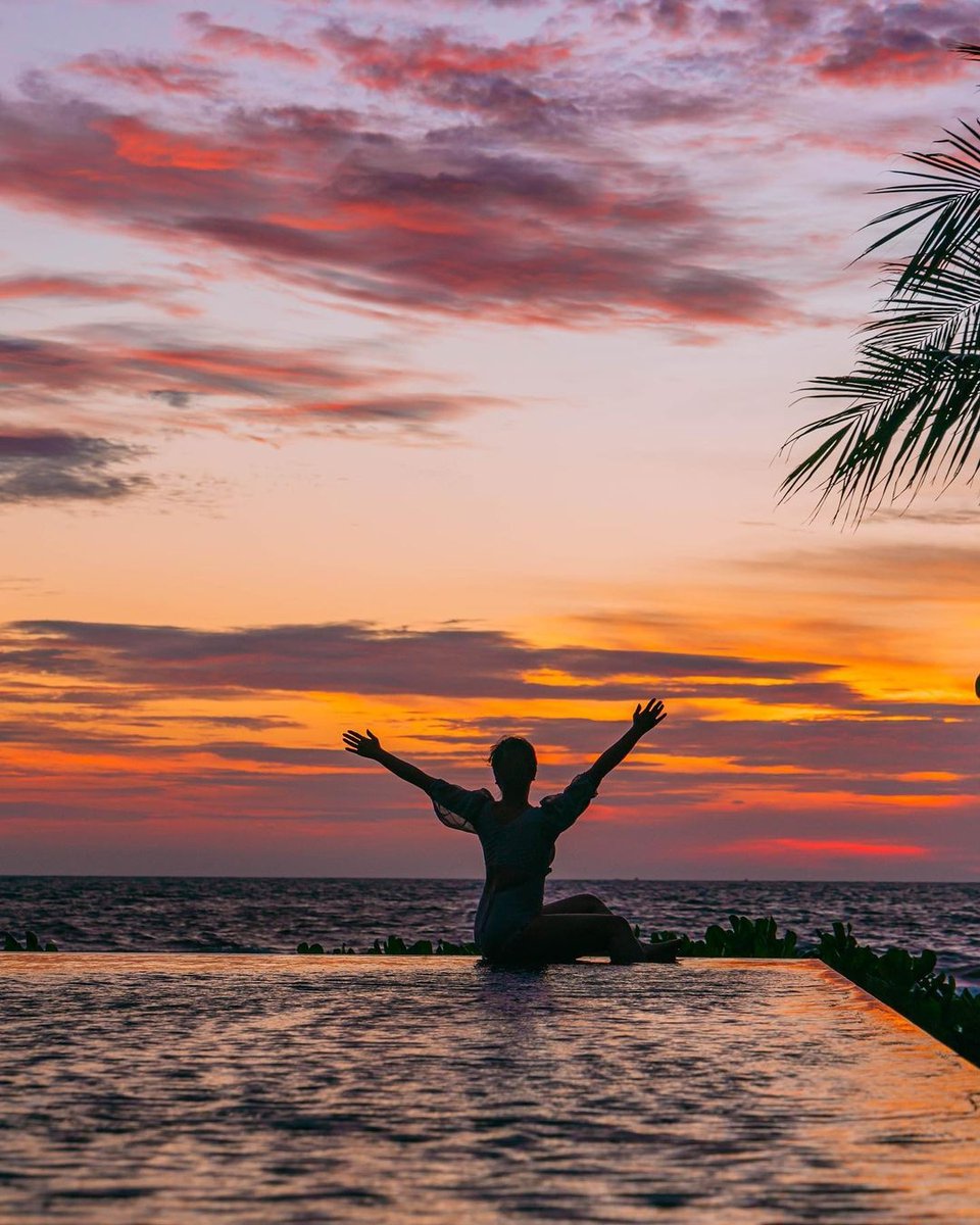 ideabox7's tweet image. 인생 선셋+조식+공항픽드롭까지 다 포함해서 1박 10만원도 안하는 #푸꾸옥리조트 추천😍 - ALLTHATTRAVEL - go.shr.lc/3QU2UWA