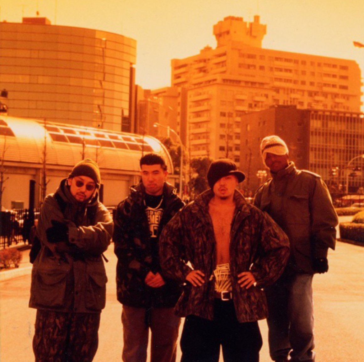 realdjmasterkey's tweet image. 22年前のDaddy&apos;s House Vol.1
のサイコロ52という曲で当時
Dev Largeがレコーディングした未使用16バースが発見され
サイコロ52Remixを作りました！近く発表🔥

拡散願います🤲🙏

#DEVLARGE #devlarge #dl
#buddhabrand #ブッダブランド #サイコロ52 #サイコロ52remix #cq #nipps #djmasterkey