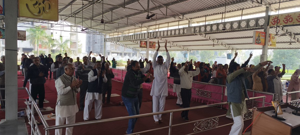 SaharanpurSewa's tweet photo. पूज्य Sant Shri Asharamji Bapu द्वारा प्रेरित श्री योग वेदान्त सेवा समिति सहारनपुर द्वारा समय समय पर विभिन्न कार्यक्रम आयोजित किए जाते हैं। साधकों की श्रद्धा यही कहती है कि दुनिया वालों जरा देख लेना मेरे बापूजी का डंका बजेगा। कार्तिक मास का लाभ उठाते हुए साधक...
#SaharanpurAshram https://t.co/miXBOwbHxG