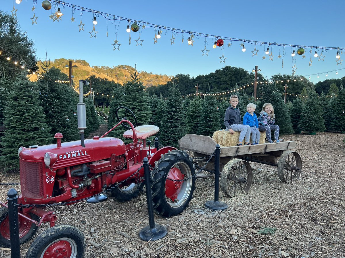 Jonathan Eagan tweet media