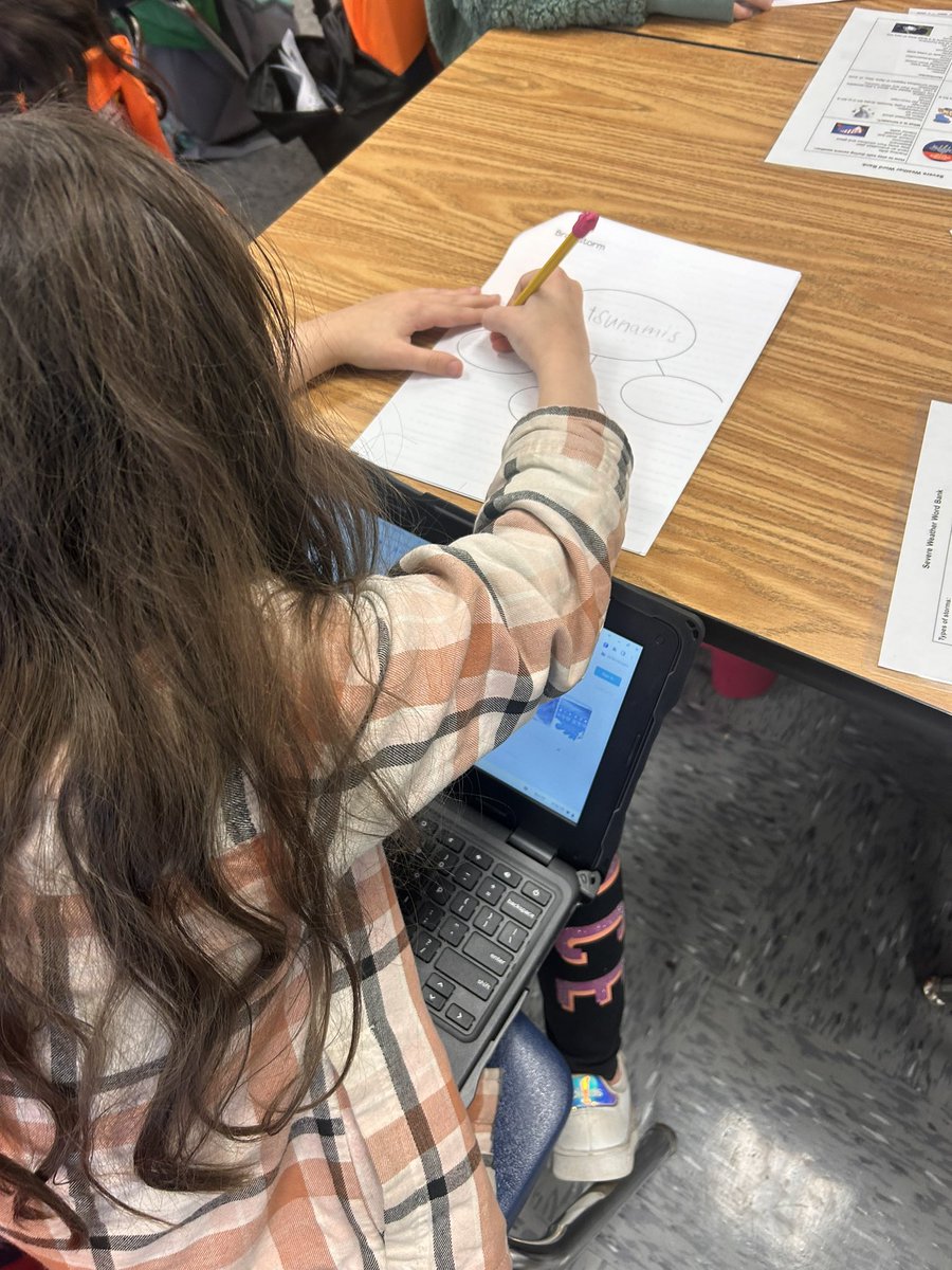 Rachel Graves tweet media