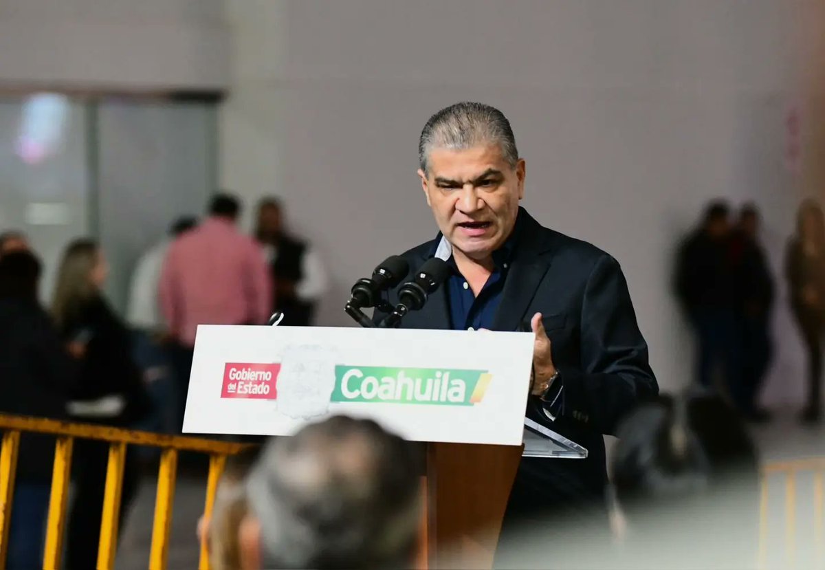 GobDeCoahuila's tweet photo. Un concierto de Pandora y Flans fue el espectáculo principal de la ceremonia de inauguración de la #Velaria del Centro de Convenciones Torreón , evento que fue presidido por el gobernador @mrikelme , quien estuvo acompañado por el alcalde @RomanCepeda . https://t.co/5O6nPDQBcQ