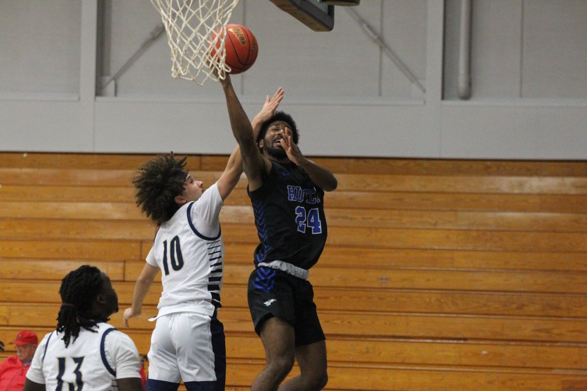 The No. 22-ranked Hutchinson men force 30 turnovers on their way to defeating Independence and improving to 3-0 in conference play.

Kobe Smith has a career-high 16 points. Zoe Holman too career-highs with 23 points.

Home on Saturday against Pratt. #BreatheFire