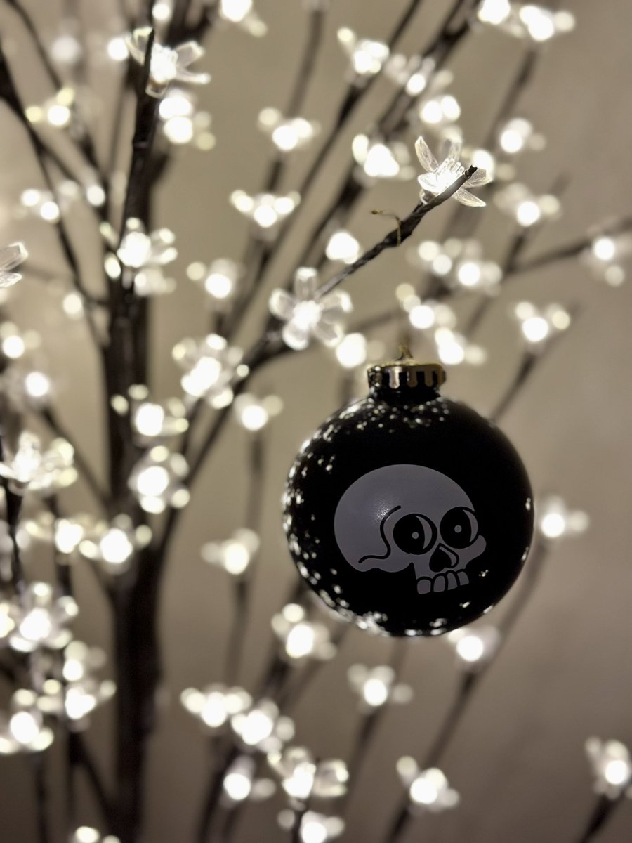 jansterr_'s tweet photo. Excited for the holidays! @DeathbatsClub https://t.co/1KDvhpTNj7