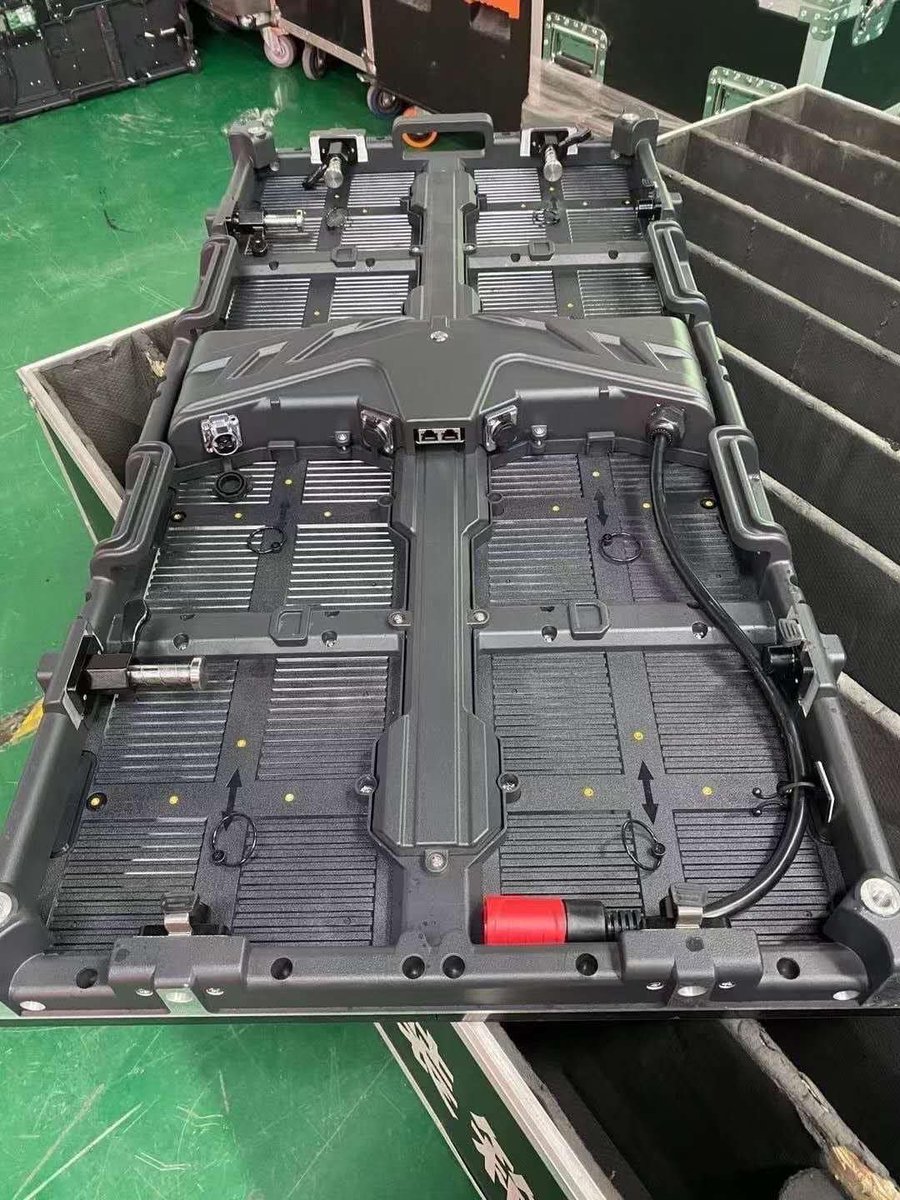 AlisonFox123_'s tweet image. excellent F 500*1000 rental cabinet  
hub board connection, stable work
no extra cables everywhere
I am Alison 
𝐖𝐡𝐚𝐭𝐬𝐀𝐩𝐩 +86 19977625538
#xcolor #rentalledscreen