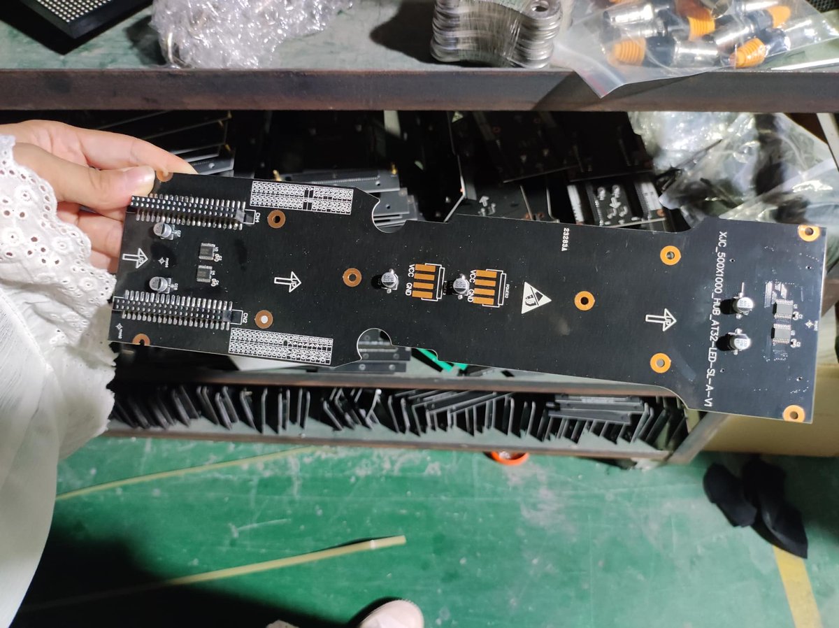 AlisonFox123_'s tweet image. excellent F 500*1000 rental cabinet  
hub board connection, stable work
no extra cables everywhere
I am Alison 
𝐖𝐡𝐚𝐭𝐬𝐀𝐩𝐩 +86 19977625538
#xcolor #rentalledscreen