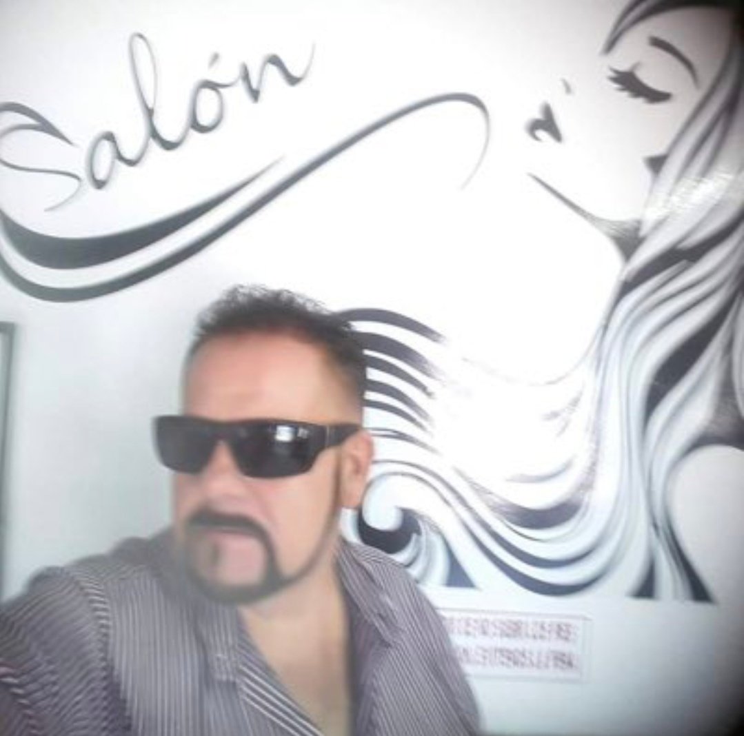 El_Rebelde_ADN's tweet photo. #URGENTE

La cloaca se está destapando por el idiot4 de Patricio Pereyra.

Caro le saldrá todo a la familia.

El padre Carlos Pereyra y Paola Mercenario con malos antecedentes.

Y para acabarla de ching4r.

Este es un tío del angelito que agredió a un guardia de seguridad en Lomas de Angelópolis. Su nombre es Ricardo Arellano Pereyra y se dedica a la venta de autos robados en Cuernavaca. Rt millones para que conozcan a toda la familia de hampones.

#Puebla #Pipopes #Agresor #VIMO

El facebook de la madre. HDSPM.