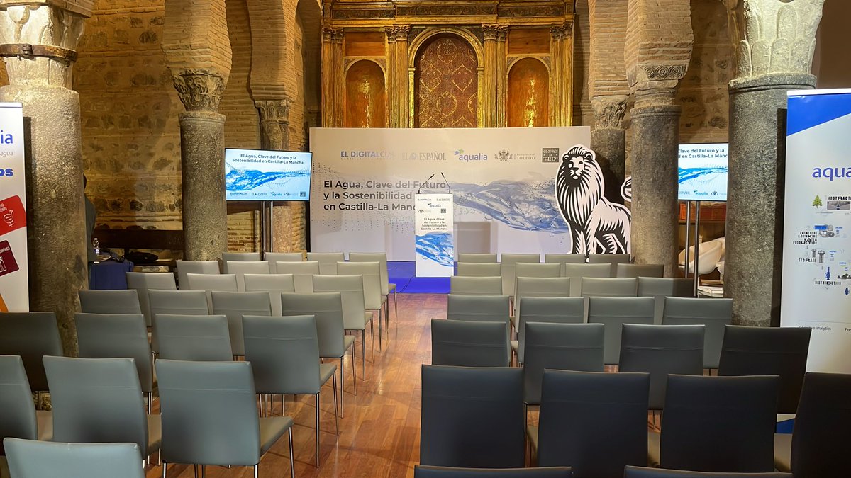 aqualia's tweet photo. 💧🌱Hoy participamos en el primer foro sobre "El #agua, clave del futuro y la #sostenibilidad en Castilla-La Mancha", que hemos organizado junto a @elespanolcom y con la colaboración de @toledoayto y el Consorcio de #Toledo, en la iglesia de San Sebastián de la capital regional https://t.co/l5XkpdbJfn