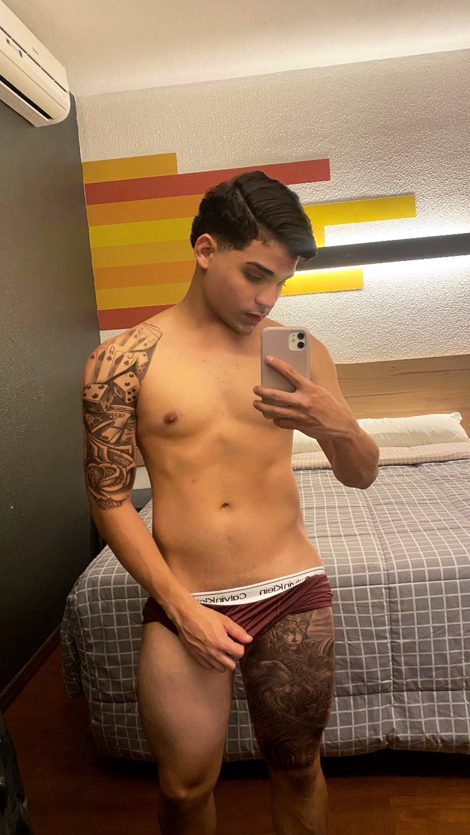 Driellc's tweet image. ✊🏻😚