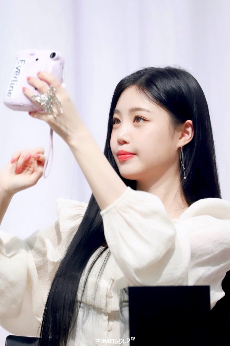 marigold_sj's tweet photo. 231125 📸

#수진 https://t.co/wMz97WhZJc