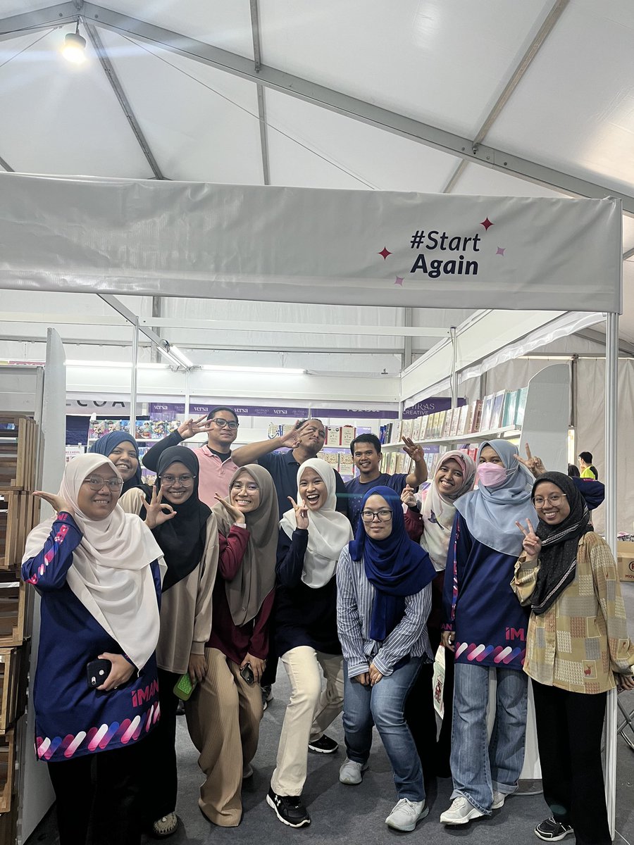 imanshoppe's tweet photo. ✨5 Benda Menarik di Booth IMAN - #SIBF23 ✨

Esok dah #SIBF23! 😱
Semua dah ready ke tu? 

🧵 Bookmark thread ni supaya senang rujuk nanti! https://t.co/4aUFT5Nm8g