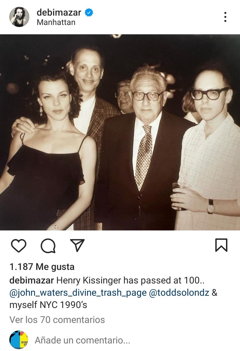 Henry Kissinger, Debi Mazar(Uno de los nuestros) y don Manué Ruiz de Lopera de algo más joven.