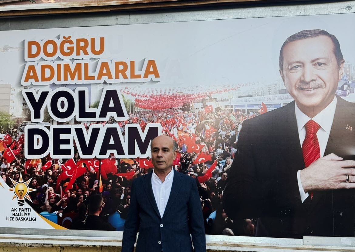 Halka Hizmet Yolunda Çıktığımız Bu Yolda Bizleri Mahçup Etme Allahım <a href="/RTErdogan/">Recep Tayyip Erdoğan</a> <a href="/adelioglu63/">Ali ihsan Delioğlu</a> <a href="/zabeyazgul/">Zeynel Abidin BEYAZGÜL</a> <a href="/mehmetozhaseki/">Mehmet Özhaseki</a> <a href="/bybekirbozdag/">Bekir  Bozdağ</a>