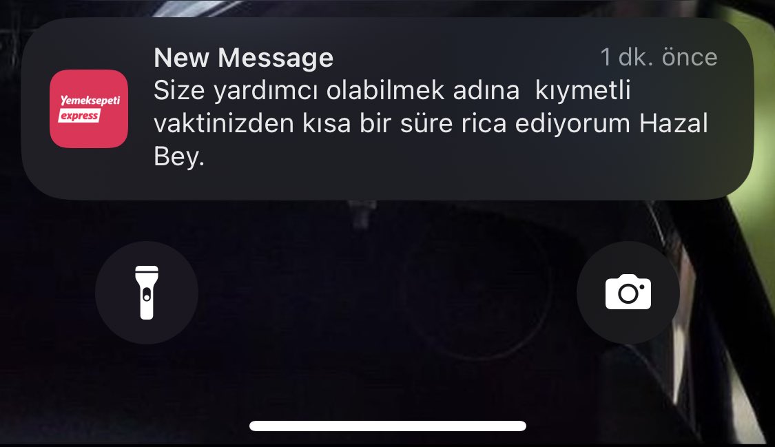 İki gün kaş bıyık almadık diye mi?