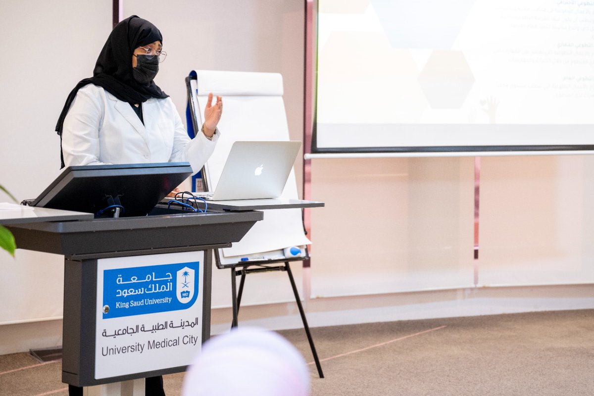 ksumedicalcity's tweet photo. انطلاقا من مسئوليتها المجتمعية نظمت وحدة التطوع في الإدارة العامة للعلاقات العامة والاتصال بـ # المدينة_الطبية في # جامعة_الملك_سعود ورشة عمل (صناعة الأعمال التطوعية: من الفكرة إلى التنفيذ إلى الأثر الحقيقي) لتنفيذ مبادرة # روح_التطوع_للعمل_التطوعي بالتعاون مع فريق "التمريض معا" التطوعي بحضور مستشار مركز #التطوع _الصحي د. إبراهيم غانم آل طالب