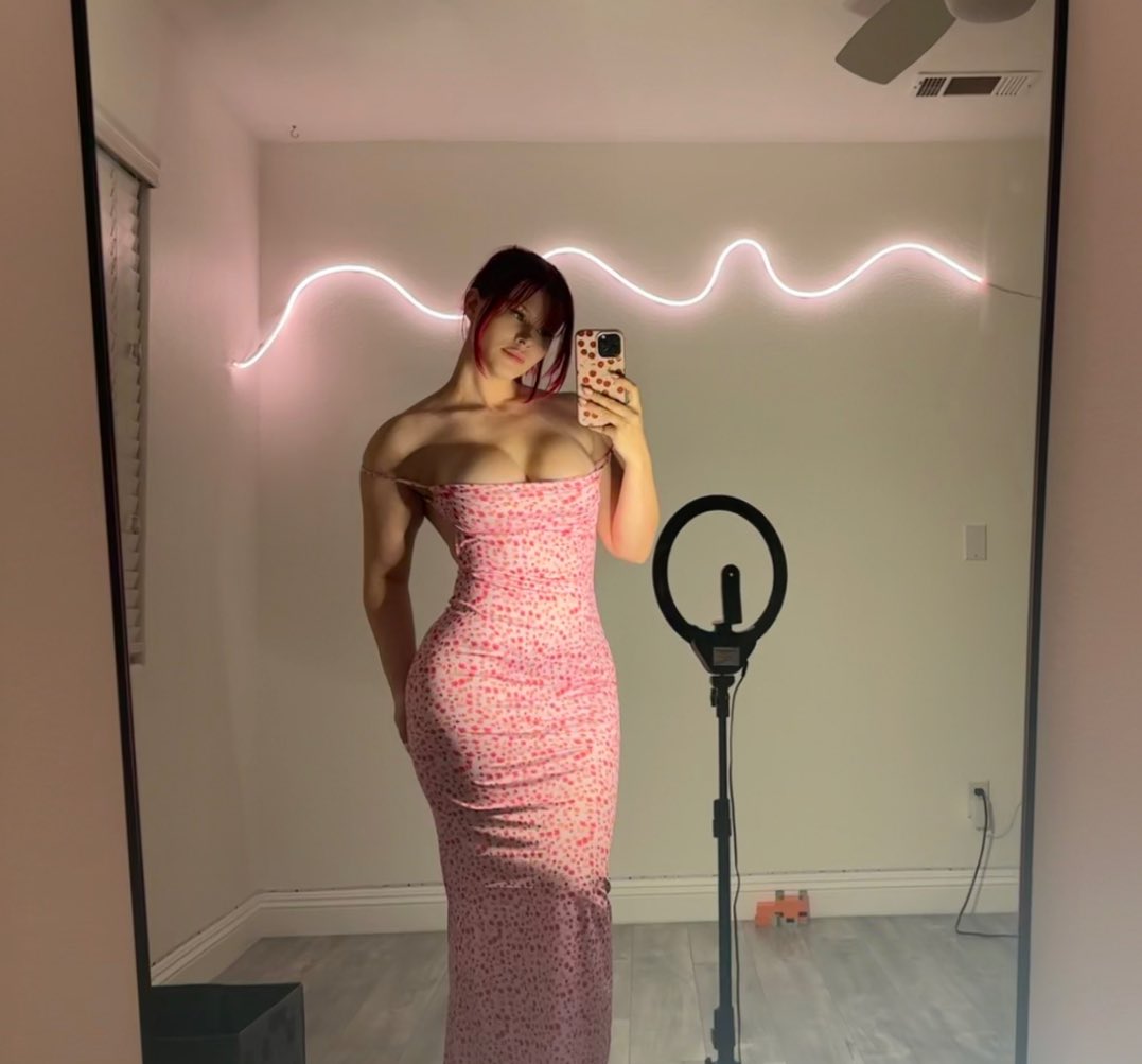 Jenn’s pics and videos