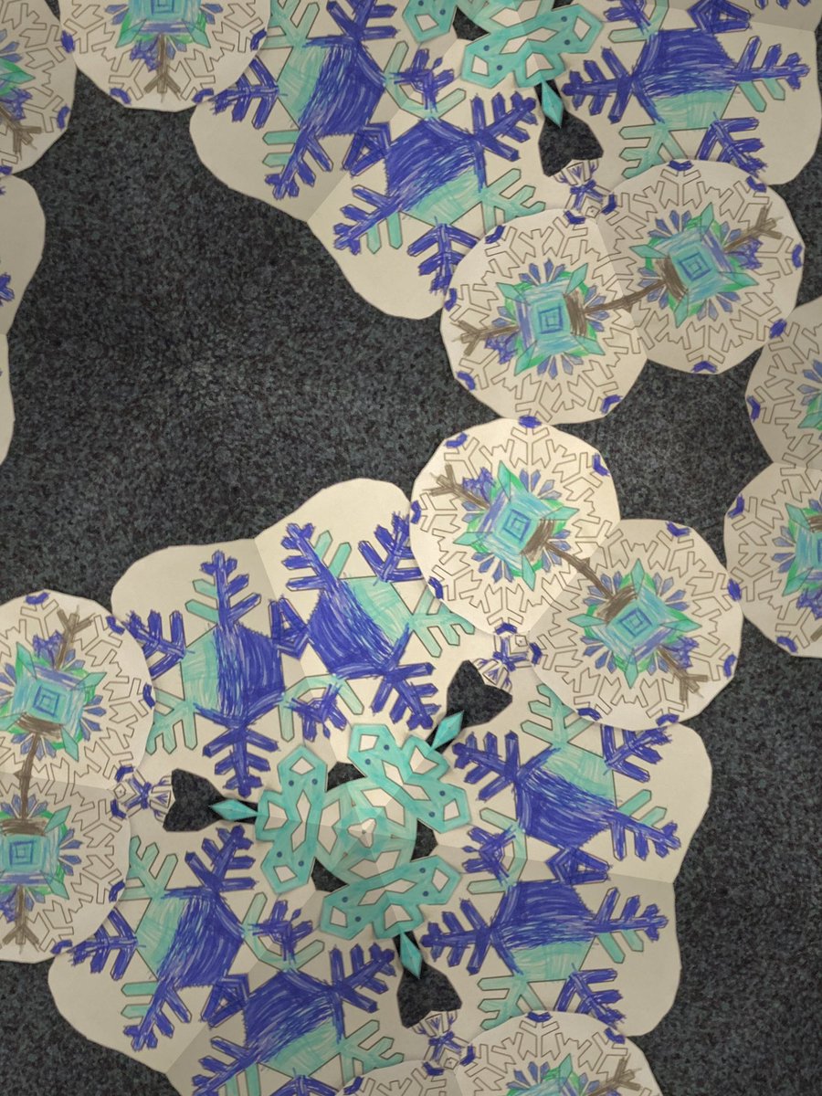 MissSmith_24's tweet photo. Year 1 decorated some lovely snowflakes this week and we used the kaleidoscope filter in Photo Booth to take some cool pictures of them.
They loved it βοΈ βοΈ βοΈ
#iPadCreativity #EveryoneCanCreate #AppleEDU #DigitalArt https://t.co/wmVHdtFWkM