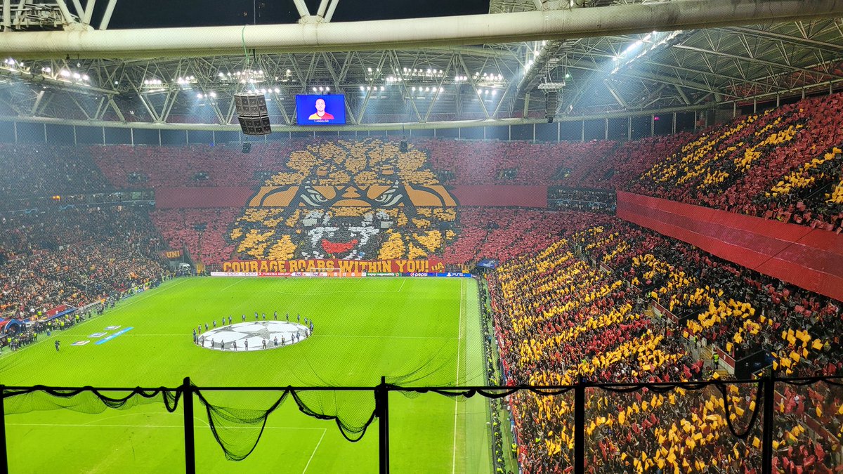 lolmas83's tweet photo. Galatasaray away! Not the result we wanted but definitely an experience https://t.co/kRuQzWUfvE