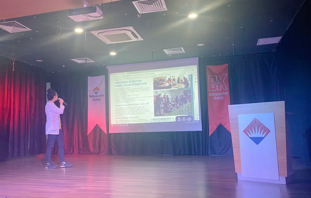 13-14 Ocak 2024 tarihleri arasında yapılması planlanan “Bahçeşehir Koleji Matematik Olimpiyatları” programı ile ilgili 5.sınıf, 6.sınıf ve 7.sınıf kademelerine sunumumuzu gerçekleştirdik.