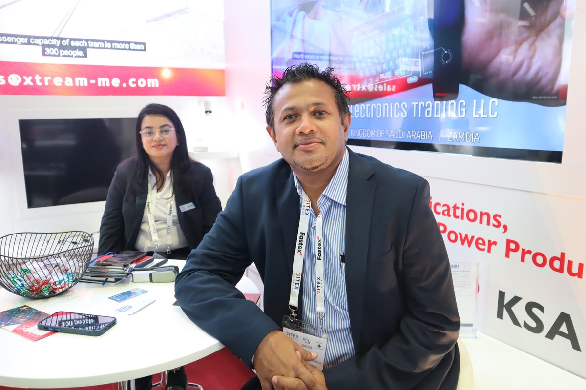 imranSa11984161's tweet image. GITEX DUBAI 2023 : My very first project was with Xtream Trading at The GiTeX Dubai 2023. 5 Days. Picture taken with my colleague Chathindra (Indian). Very friendly and hard working girl. Potential to the company! #GitexDubai2023 #XtreamTrading #FirstProject #DubaiLife #Dubai🇦🇪
