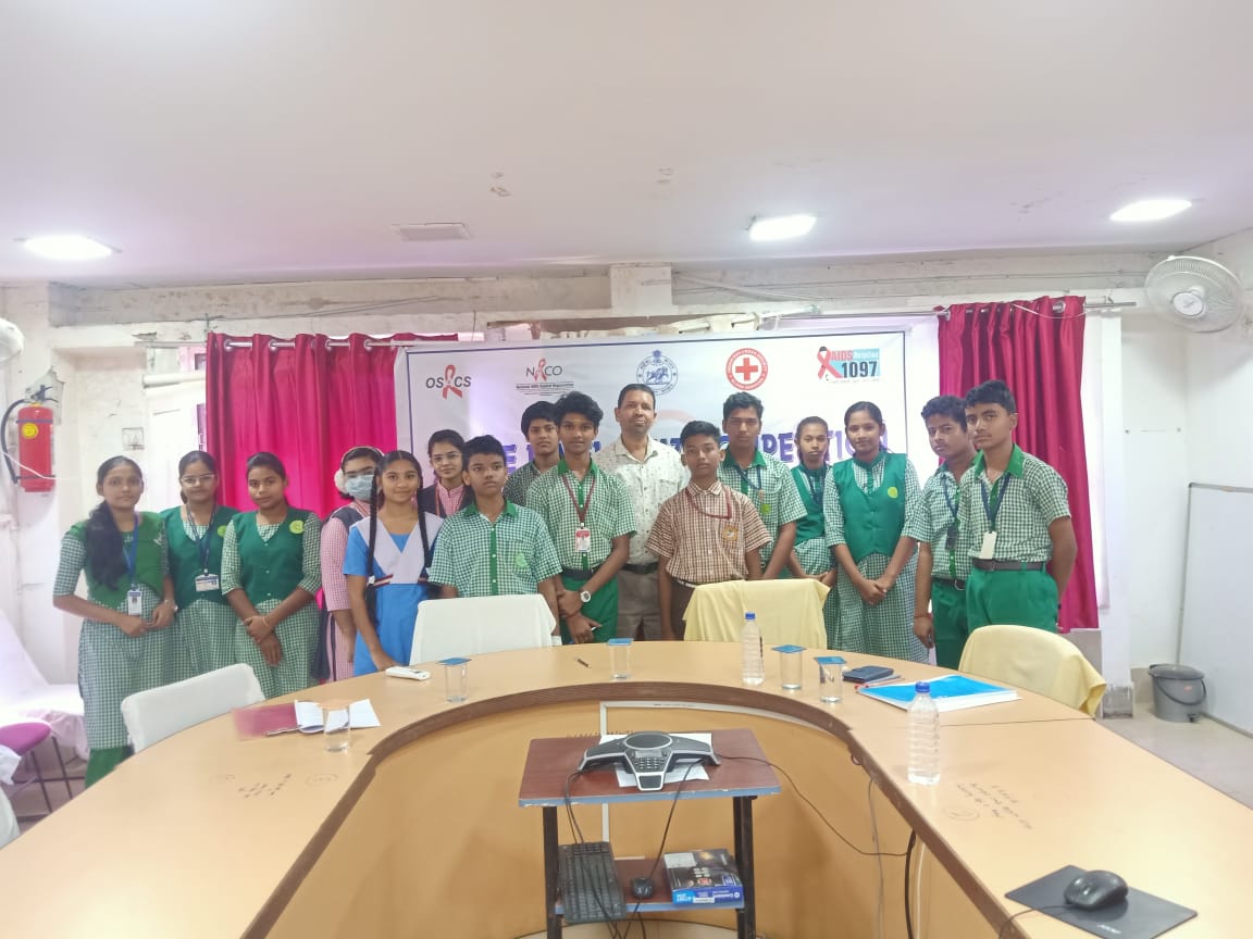 odishasacs's tweet photo. Empowering young minds to champion awareness! OSACS hosted a State-Level Quiz Competition on HIV/AIDS, bringing together district-level champions. Knowledge soared, passion ignited, and a brighter future in the fight against HIV/AIDS was envisioned. #odishasacs https://t.co/qD3HIz9YCq