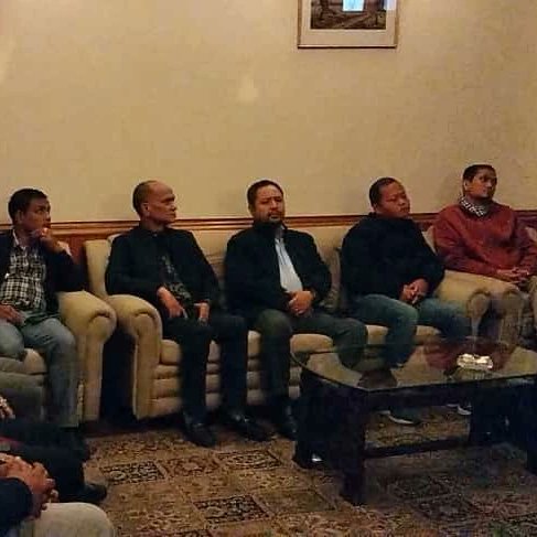 nppmeghalaya's tweet photo. Hon'ble Dy. Chief Minister and State President of NPP Meghalaya, Bah Prestone Tynsong, distributed appointment letters to all the District Presidents at Pinewood Hotel, Shillong, yesterday.
#NPP #NPPMeghalaya #Meghalaya #Shillong #FelicitationProgram #Leadership #Unity https://t.co/KKkSev8Ke6