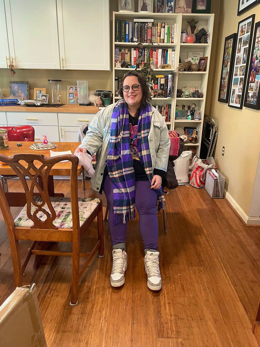 y’all talking about kissinger meanwhile im kissing her