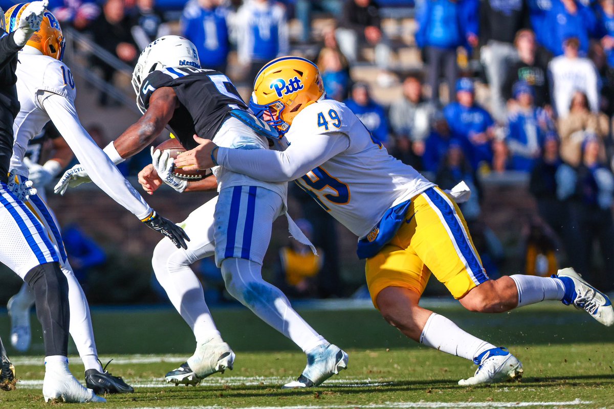 CoachBFloyd's tweet image. Snapper…….Playmaker