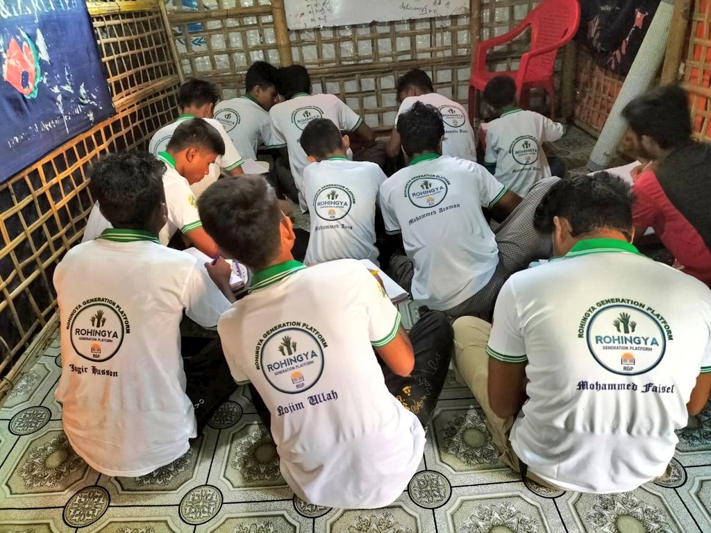 rgplatform's tweet photo. We are trying to feed and teach education to every individual age based on Myanmar curriculums and respecting every subject.

Teachers : @RohingyaJo7334 https://t.co/ffhJdV5ow6