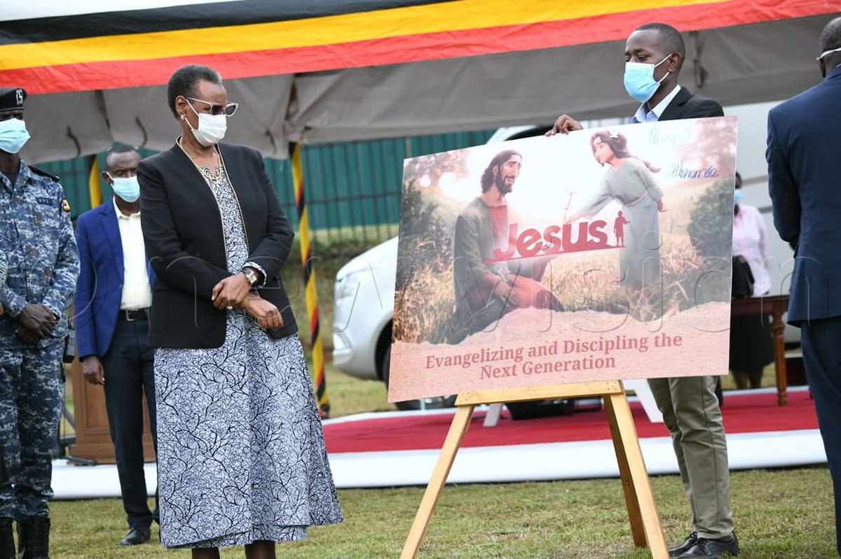 I congratulate Maama Hon. @JanetMuseveni on the launch of the Jesus Film at Makerere University. The launch of the film at Makerere is the end of year blessing to our great institution.