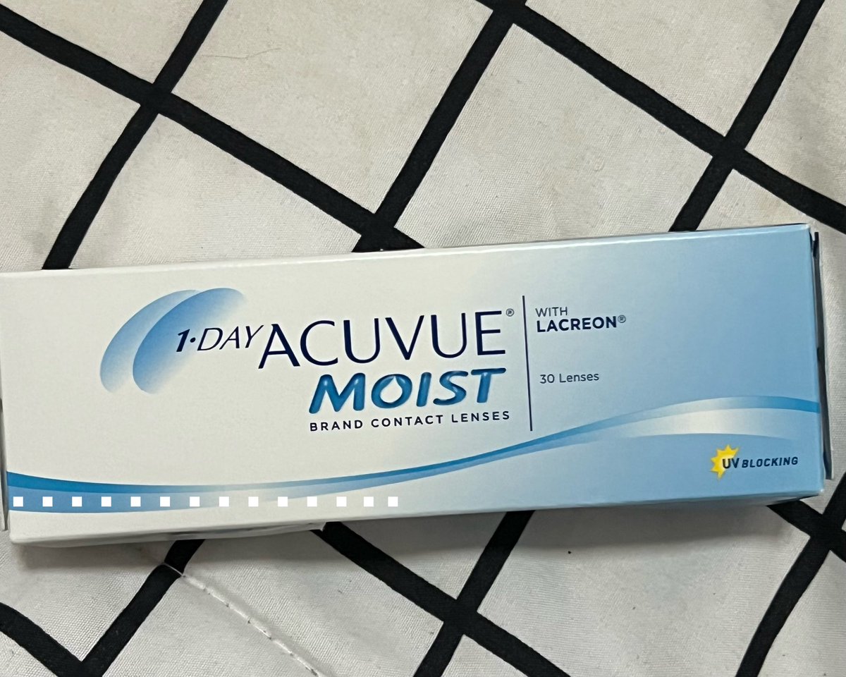 Dreamcapucino's tweet photo. ซื้อค่าสายตามาผิด ขายต่อคอนแทคเลนส์ ACUVUE® MOIST แบบรายวัน ค่าสายตา -7.50 ขาย 1 กล่อง ราคา 550 บาท มี 28 ชิ้น ไม่มีค่าจัดส่งค่ะ #คอนแทคเลนส์ #คอนแทคเลนส์สายตา https://t.co/gwx05OP2wY