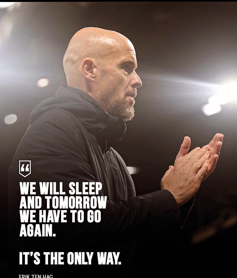 D_WarEagle's tweet photo. United fans spent an entire summer advertising a goalkeeper’s legs…

We conceded 16 shots yesterday, 16 vs Copenhagen, 14 against Gala at OT and 19 shots against Bayern Munich. 65 shots #conceded in 4 matches. 

a club that can't play football and concedes shots anyhow! https://t.co/pogE8ZJKHw