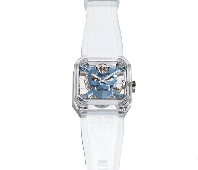 SwissWatch_JP's tweet photo. ベル&amp;ロス BR 01 Cyber Skull Sapphire Ice Blue
サファイアグラスケースに鮮やかなブルーのスカルをあしらった25本限定モデル。2021年のonly watchチャリテ���ーオークションにて出品されたモデルの色違いで、亜鉛メッキを施した真鍮にブルーPVD加工を施したスカルが特徴
https://t.co/CPN0YotlUh https://t.co/iCRYLvgTNV