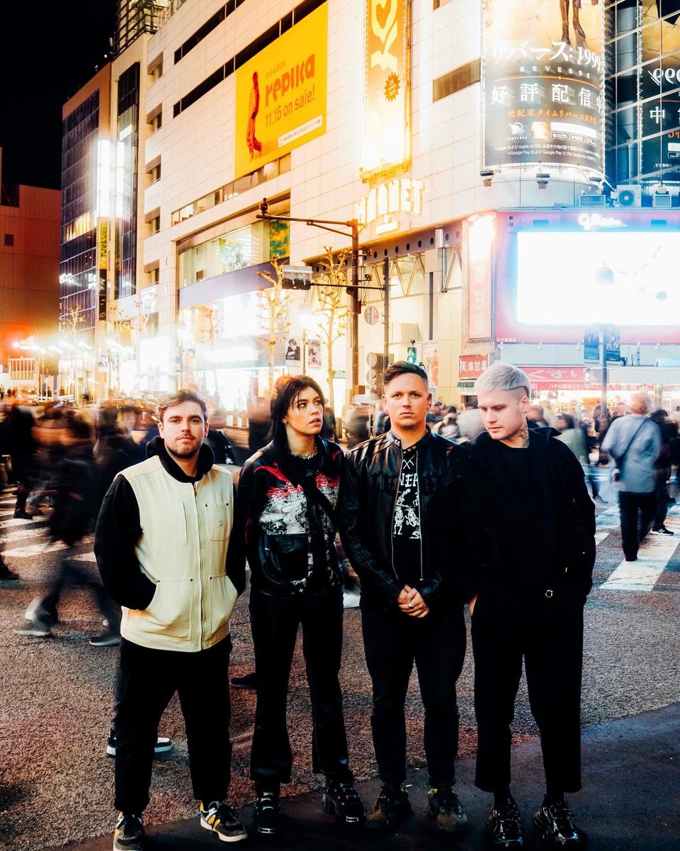hotmilkhotmilk's tweet photo. tonight we take on tokyo for the very first time,, we’re here,, we hope ur ready 🖤

東京の準備はできていますか? https://t.co/osWVZasFKT