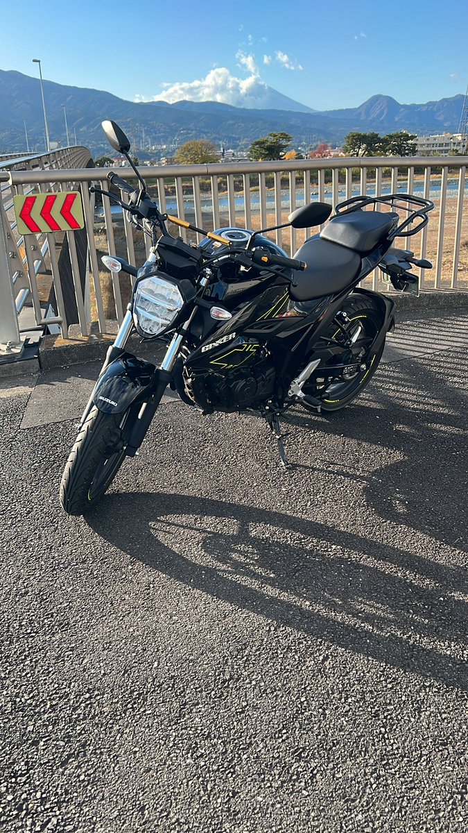 gpz40030's tweet photo. そしてこんにちわジグサー！！これからよろしくね！150なんで加速もジェントルメーン。 https://t.co/pxjbUI4AlX