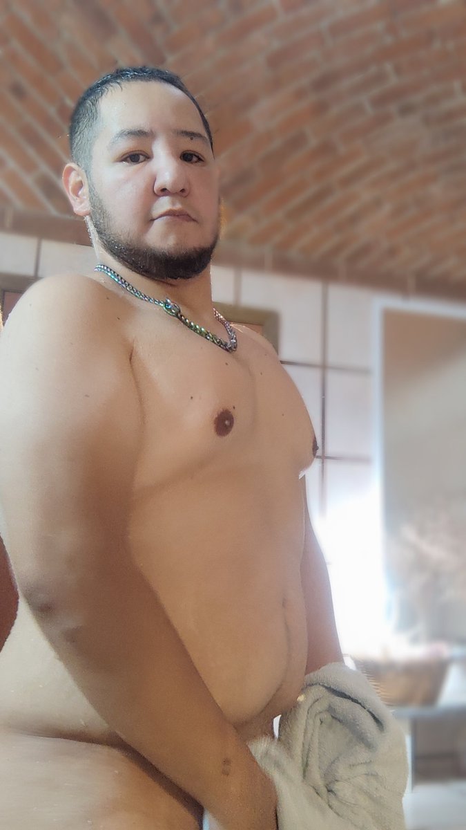 nos metemos a bañar!? #THICK #shameless
#GayCDMX #gaycub #gaychub #Chubby