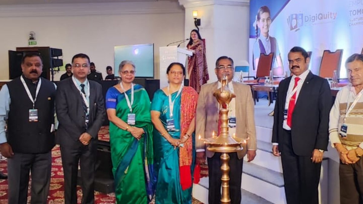 AIFoundation's tweet photo. Illuminating innovation and igniting progress, the lighting of the lamp marks the beginning of #DigiQuity - where excellence meets equity in the realm of #STEM and #SpaceTechnology.
#WomenInSTEM #GirlsInSTEM https://t.co/Cs4fjkHK3i