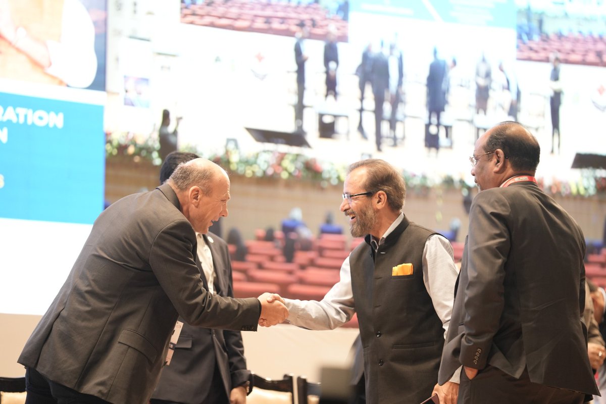 6WCDM2023's tweet photo. Dr GS Rawat Welcoming Munna Singh Chauhan, MLA VikasNagar

#resurgentuttarakhand #WCDM #6WCDM #RuralDevelopment #UNESCO #WorldBank #GlobalDevelopment #ClimateChange #ReshapingDisasterResponse #BuildingResilientFuture #ClimateAction #DisasterPreparedness #researchforchange #graphiceradeemedtobeuniversity #graphicerahilluniversity
