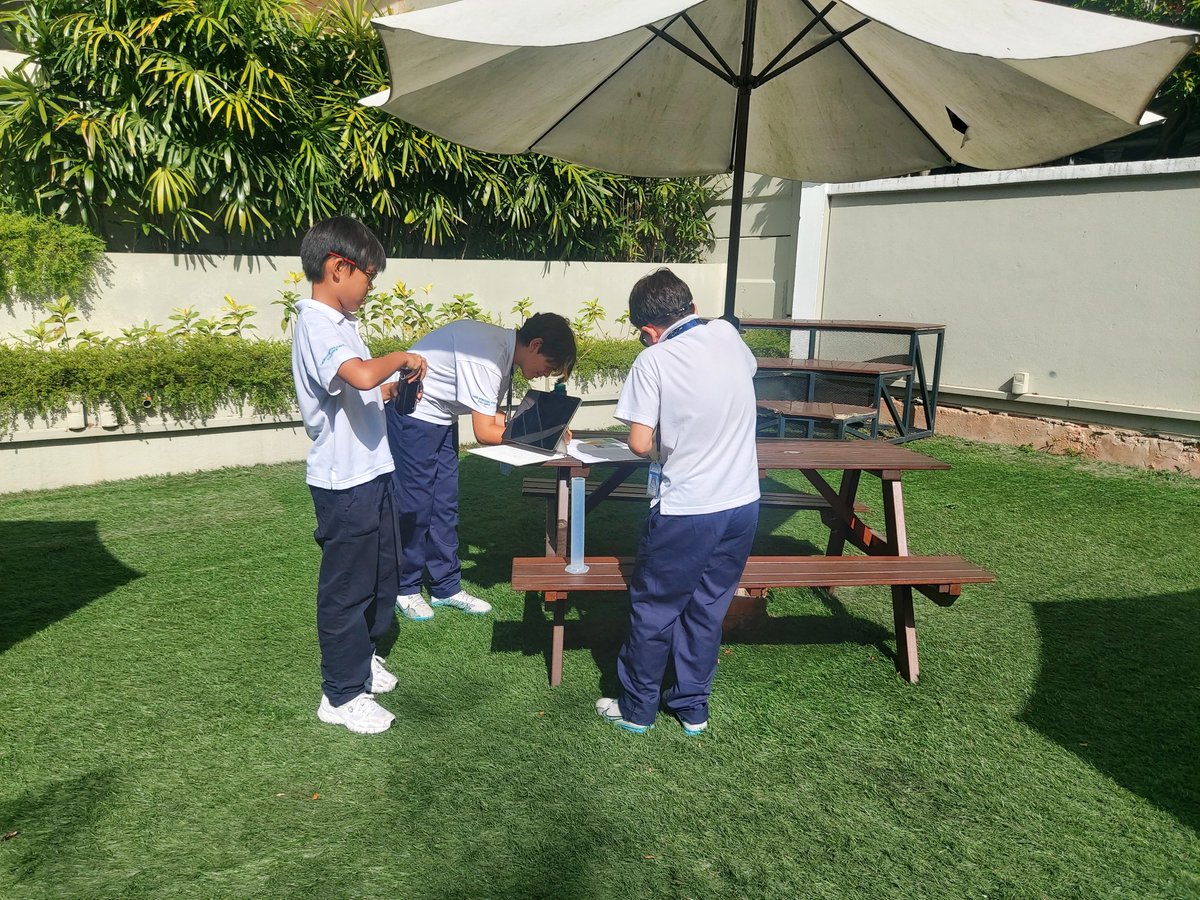 GIShumanities's tweet photo. Y7 Geographers Investigating Infiltration Rates https://t.co/N1yk4JArOH