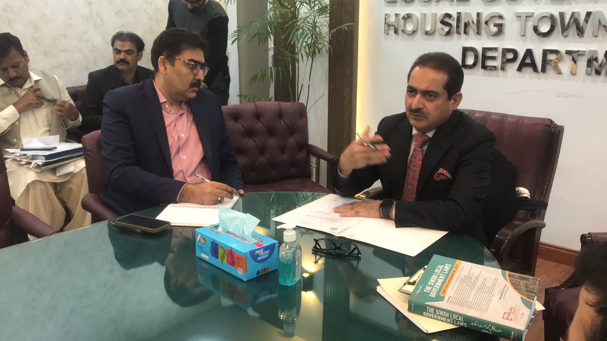 SindLg's tweet photo. Additional Chief Secretary LG HTP Sindh Manzoor Ali Shaikh chairing the meeting on Taxes Collection and Revenue Generation. #ACSLG #LocalGovtSind https://t.co/K47JGzElNf