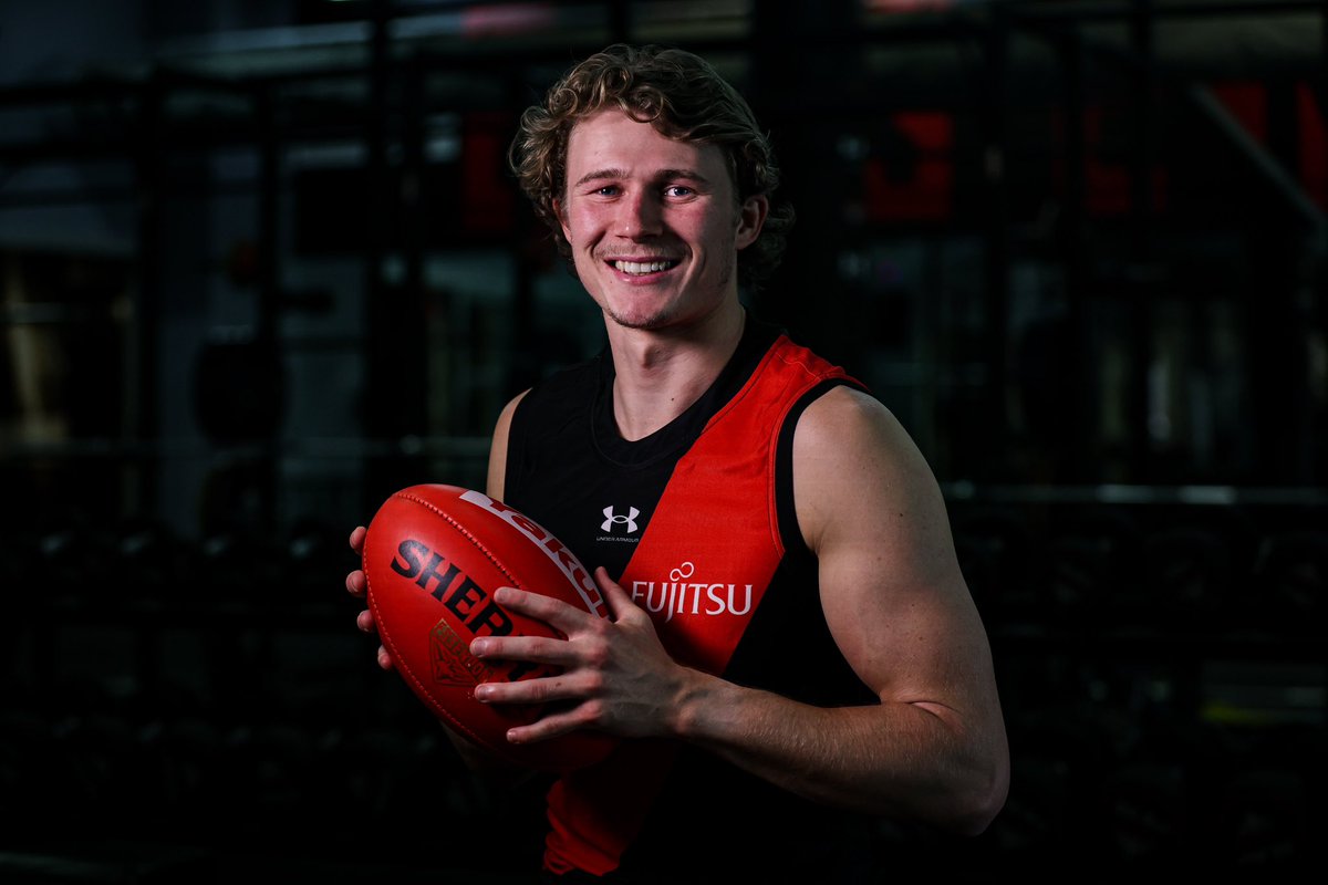 Essendon FC tweet media